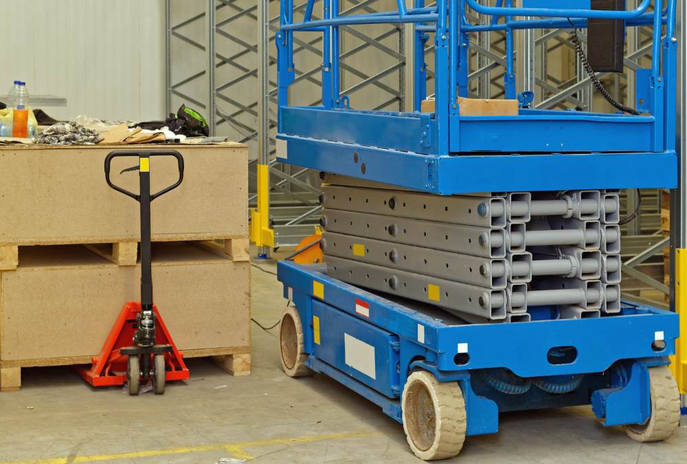 scissor lift pallets