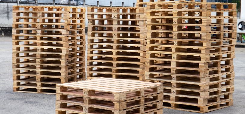 new wooden pallets 